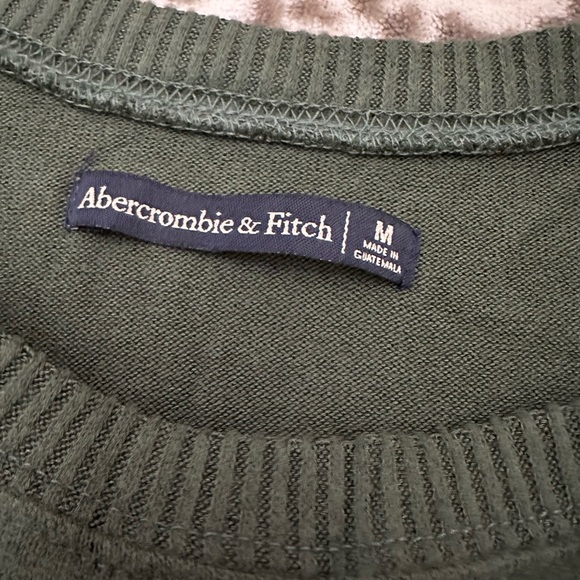 Abercrombie & Fitch Soft Wide Neck Tie Front Top in Green Size Medium - Picture 9 of 16